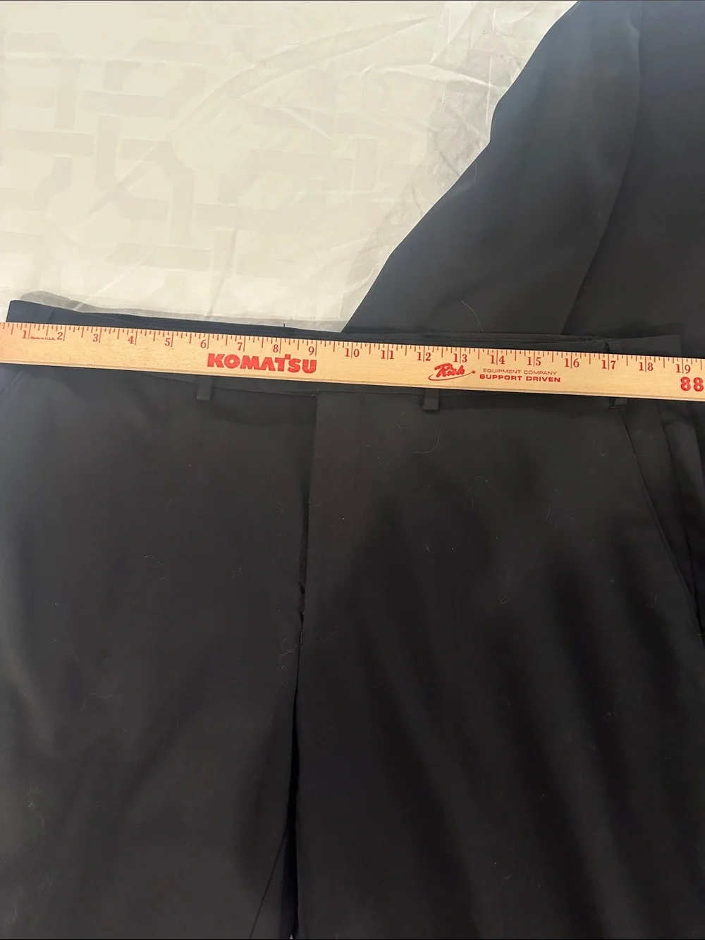 Ralph Lauren ULTRAFLEX Black Two-Piece Suit 48 Regular Jacket 38x30 Pants